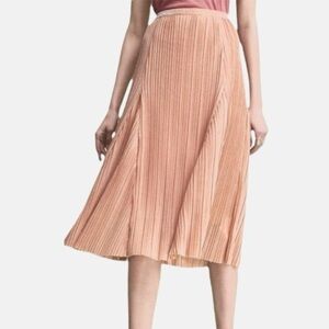 Anthropologie Maeve Ambra
Pleated Rose Gold or Blush
Metallic Midi Skirt. Size M